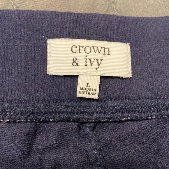 Crown & Ivy Skort size large - Picture 4 of 5